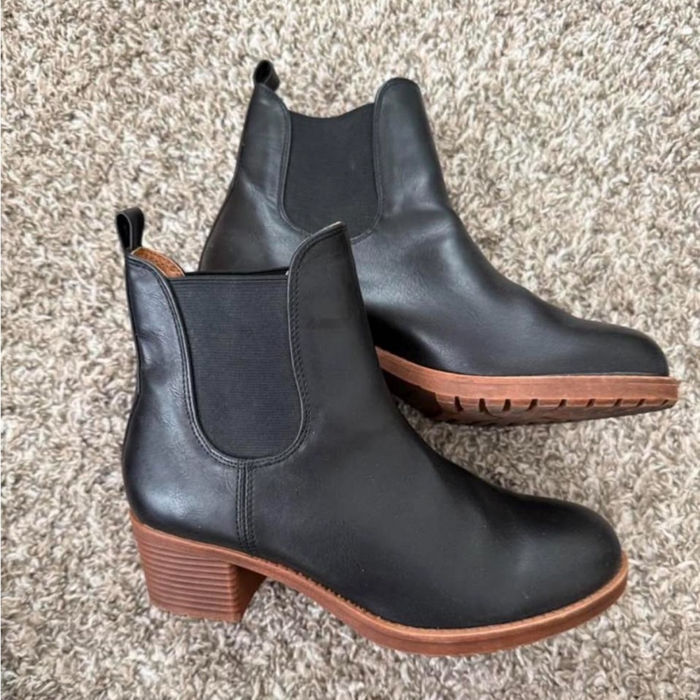 Black Leather Ankle Boots with Brown Sole